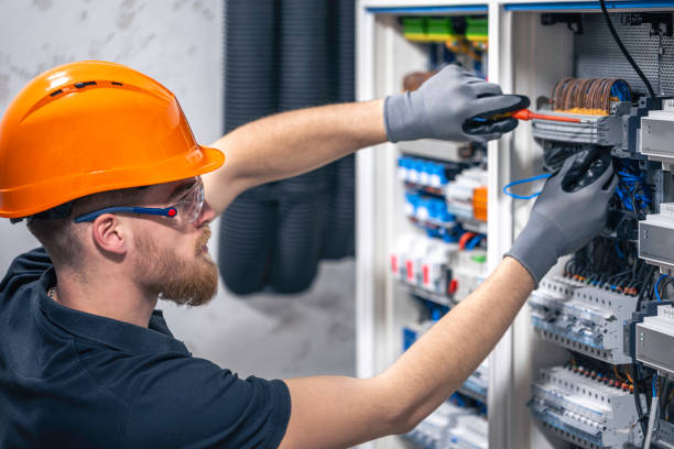 Best Ceiling Fan Installation Electrician  in Lexington, WA